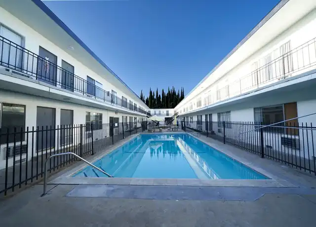 Property at 20445 Saticoy St, Winnetka, CA, 91306, 1 bed, 1 bath, [object Object]