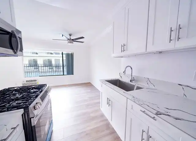 Property at 20445 Saticoy St, Winnetka, CA, 91306, 1 bed, 1 bath, [object Object]
