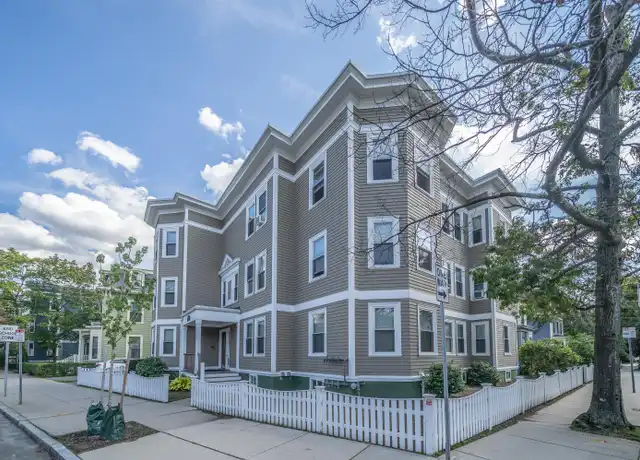 Property at 1590 Cambridge St Unit 3, Cambridge, MA, 02138, 3 beds, 1 bath, [object Object]