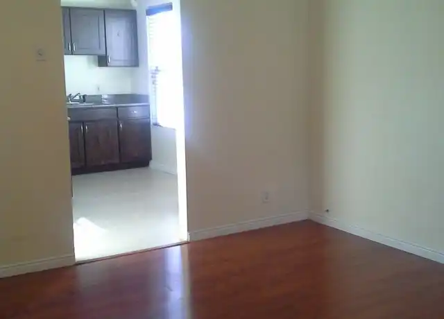 Property at 349 S 300 E Unit 20, Salt Lake City, UT, 84111, 1 bed, 1 bath, [object Object]
