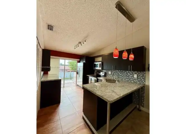 Property at 6843 W 36th Ave #204, Hialeah, FL, 33018, 3 beds, 2 baths, [object Object]