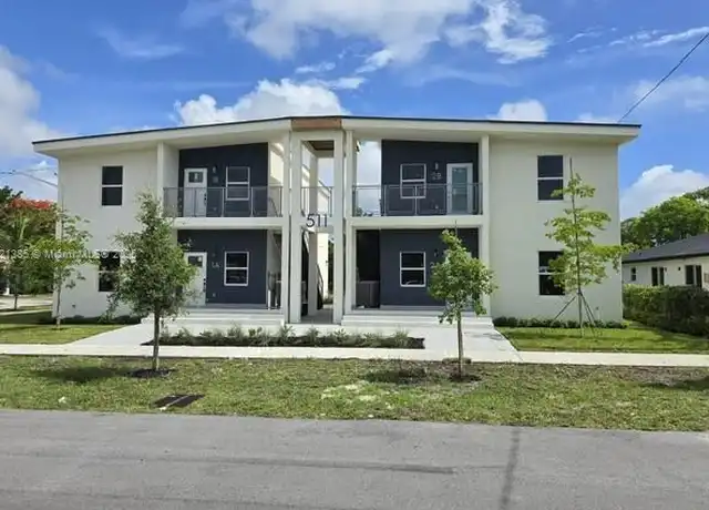 Property at 2 SW 1st Ave Unit 2B, Hallandale Beach, FL, 33009, 3 beds, 2 baths, [object Object]