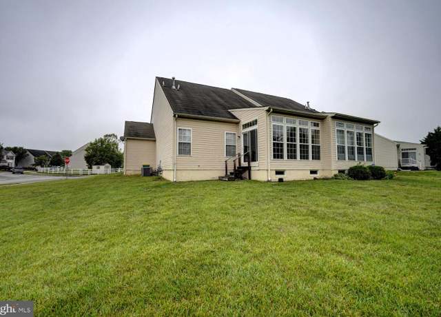 Photo of 2 N Cummings Dr, Middletown, DE 19709