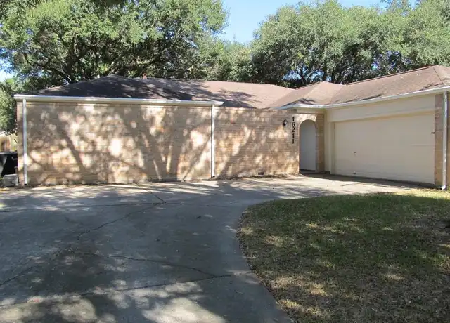 Property at 16211 Brookvilla Dr, Houston, TX, 77059, 4 beds, 2 baths, [object Object]