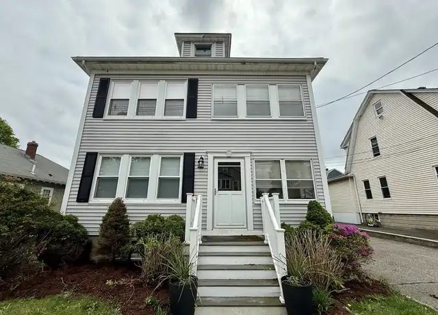 Property at 10 Newcastle Rd Unit 2, Peabody, MA, 01960, 2 beds, 1 bath, [object Object]