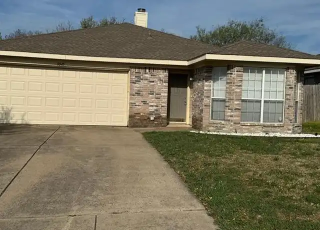 Property at 8045 Cannonwood Dr, Fort Worth, TX, 76137, 3 beds, 2 baths, [object Object]