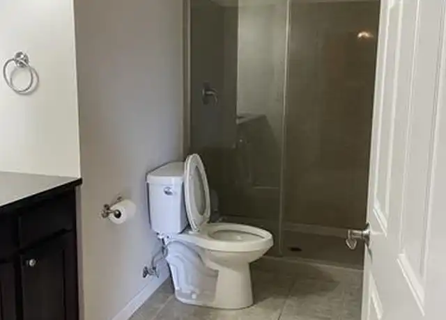 Property at 299 Main St, Dubuque, IA, 52001, 2 beds, 1 bath, [object Object]