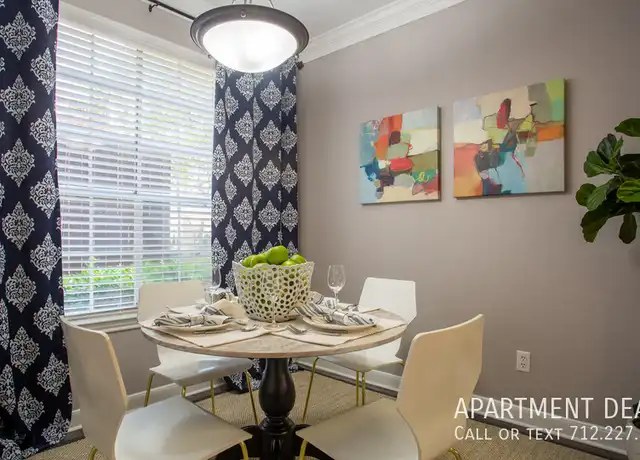 Property at 5460 Newcastle Dr Unit 902, Bellaire, TX, 77401, 1 bed, 1 bath, [object Object]