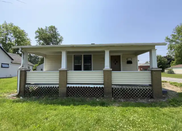 Property at 802 Commercial St, Danville, IL, 61832, 2 beds, 1 bath, [object Object]