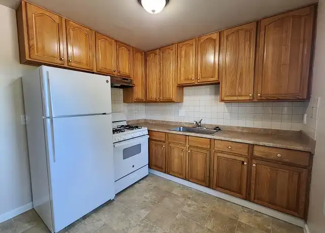 Property at 16445 Kent Ave Unit 6F, San Lorenzo, CA, 94580, 2 beds, 1 bath, [object Object]