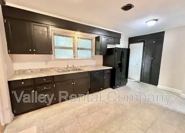 Property at 124 Rocky Hill Rd, Hadley, MA, 01035, 6 beds, 4 baths, [object Object]