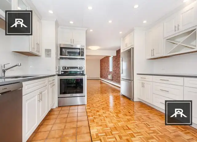 Property at 33 Harris St, Brookline, MA, 02446, 1 bed, 1.5 baths, [object Object]