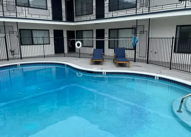 Property at 930 Felspar St Unit 8, San Diego, CA, 92109, 1 bed, 1 bath, [object Object]