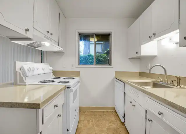 Property at 5920 SW Erickson Ave Unit 112-006, Beaverton, OR, 97005, 2 beds, 1 bath, [object Object]