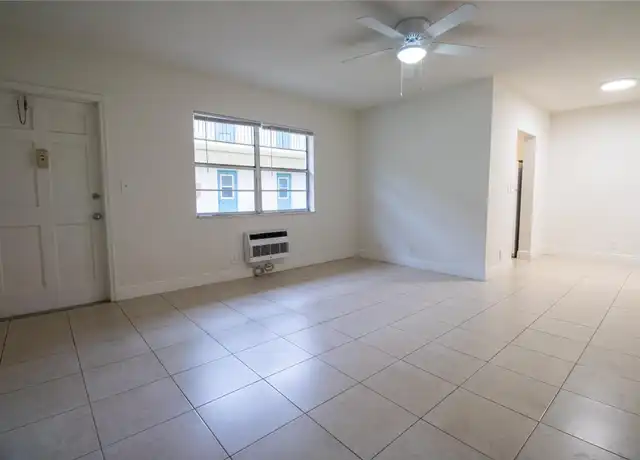 Property at 2537 Lincoln St Unit 3, Hollywood, FL, 33020, 1 bed, 1 bath, [object Object]