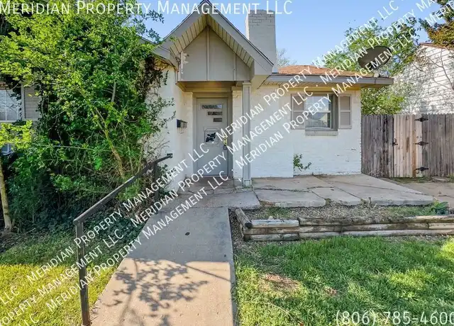 Property at 2005 28th St, Lubbock, TX, 79411, 3 beds, 2 baths, [object Object]