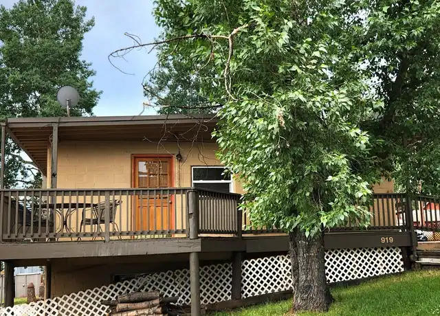 Property at 919 W Lorraine Ave Apt 1, Woodland Park, CO, 80863, 2 beds, 1 bath, [object Object]
