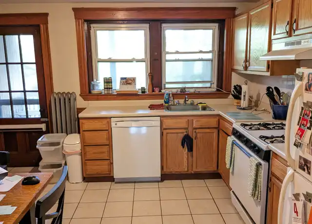 Property at 105 Norfolk St Unit 4, Cambridge, MA, 02139, 2 beds, 1 bath, [object Object]