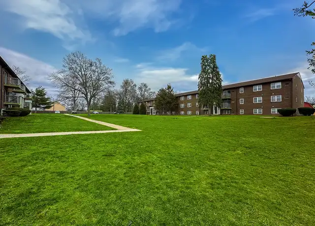 Property at Peachgate Apartments - 2603 Elroy Rd, Hatfield, PA, 19440, 2 beds, 1 bath, [object Object]