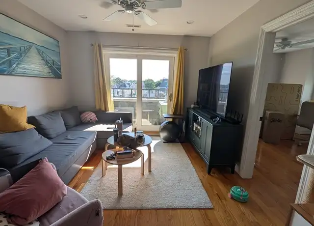 Property at 563 Broadway Unit 301, Somerville, MA, 02145, 3 beds, 1 bath, [object Object]