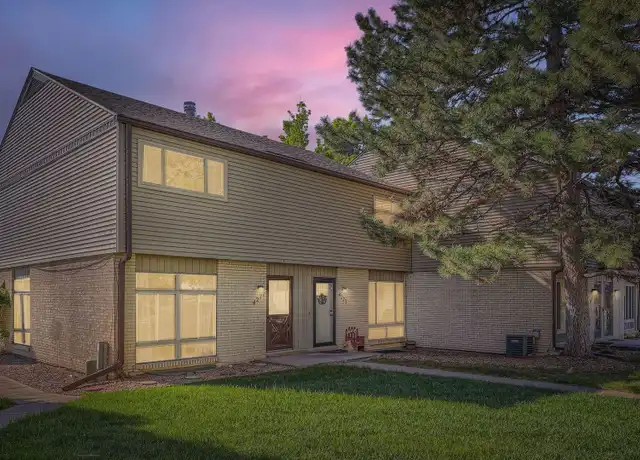 Property at 4273 W Ponds Cir, Littleton, CO, 80123, 2 beds, 1.5 baths, [object Object]