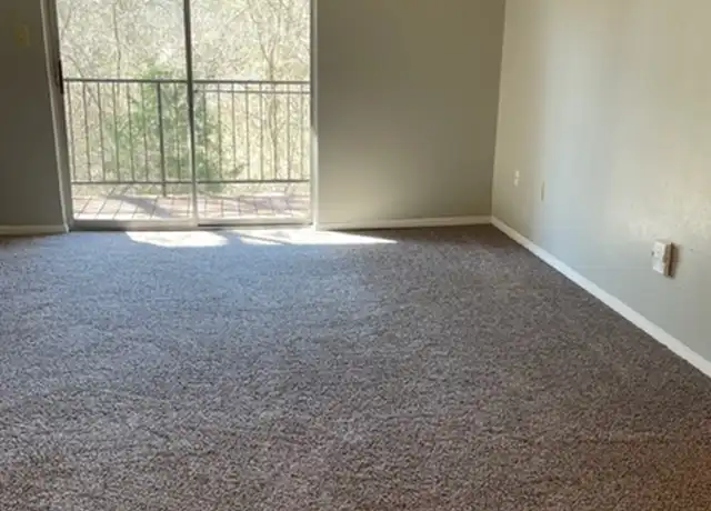 Property at 112 Wilson St Unit 207, Durant, OK, 74701, 3 beds, 2 baths, [object Object]