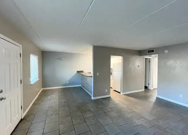 Property at 411 N Halifax Ave, Daytona Beach, FL, 32118, 2 beds, 1 bath, [object Object]