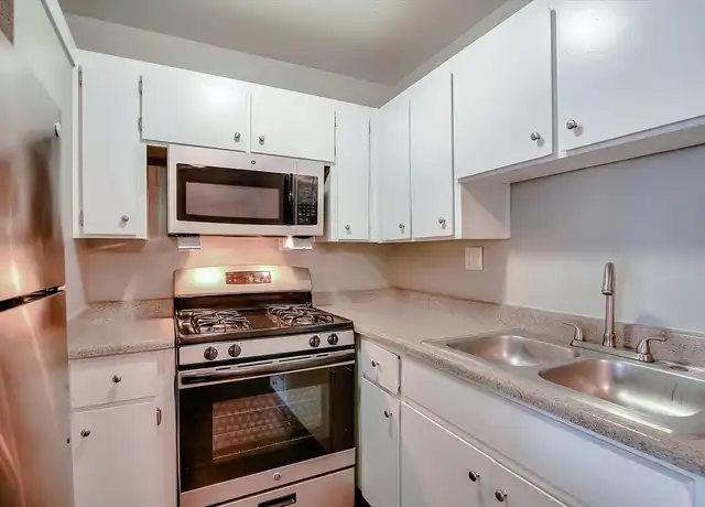 Property at Skyline View - 3880 Callan Blvd, South San Francisco, CA, 94080, 2 beds, 1.5 baths, [object Object]