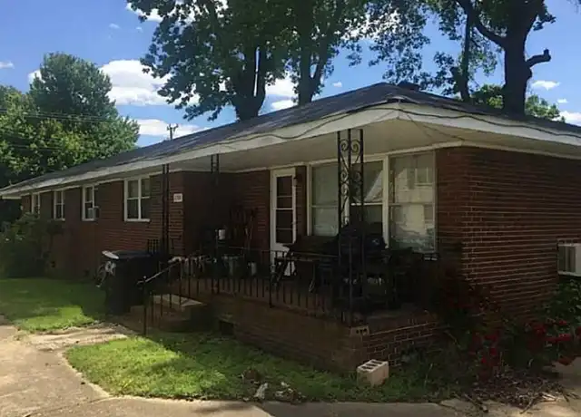 Property at 2106 Rodman Ave, Portsmouth, VA, 23707, 2 beds, 1 bath, [object Object]