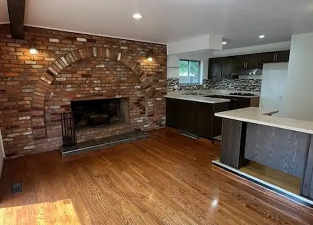 Property at 27030 Berkshire Dr, Southfield, MI, 48076, 3 beds, 4 baths, [object Object]