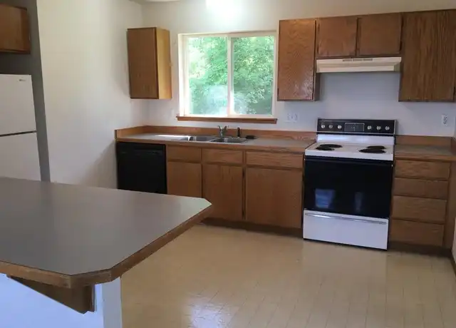 Property at 112 Tamarack Woods Dr, Lakeside, MT, 59922, 3 beds, 2 baths, [object Object]