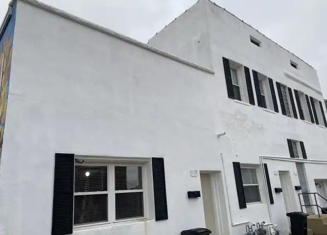 Property at 108 S Market St, Thorntown, IN, 46071, 1 bed, 1 bath, [object Object]