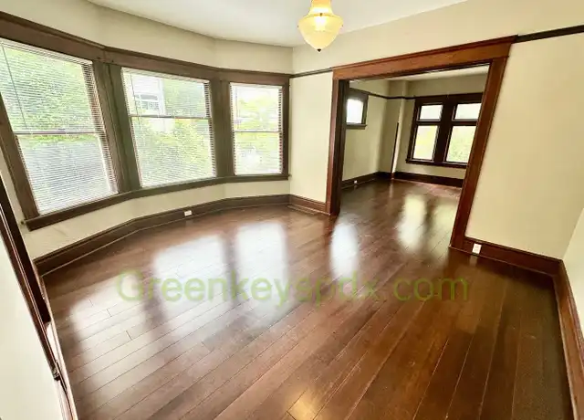Property at 1538 SW Montgomery St, Portland, OR, 97201, 5 beds, 4 baths, [object Object]