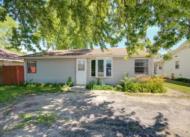 Property at 2024 Plainfield Rd, Crest Hill, IL, 60403, 3 beds, 2 baths, [object Object]
