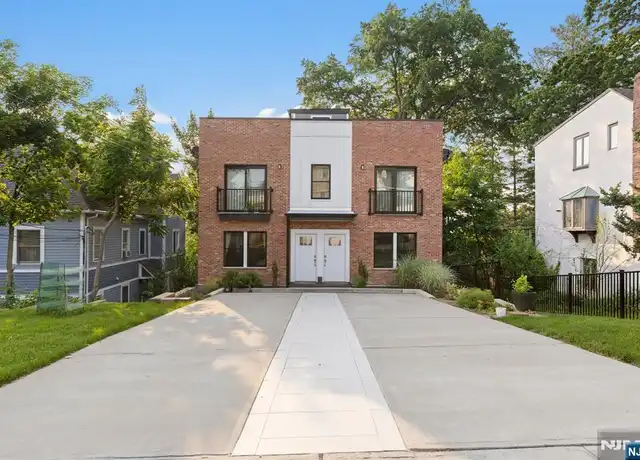 Property at 571 Hillside St, Ridgefield, NJ, 07657, 3 beds, 2 baths, [object Object]