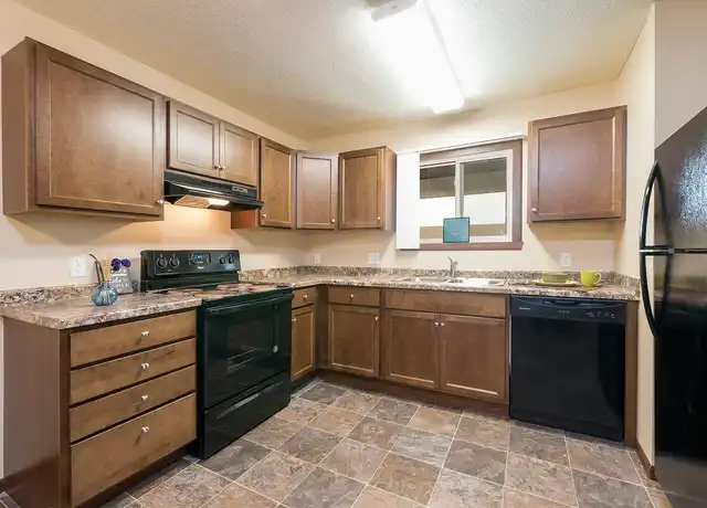 Property at Highland Meadows - 1110 W Capitol Ave, Bismarck, ND, 58501, 1-2 bed, 1 bath, [object Object]