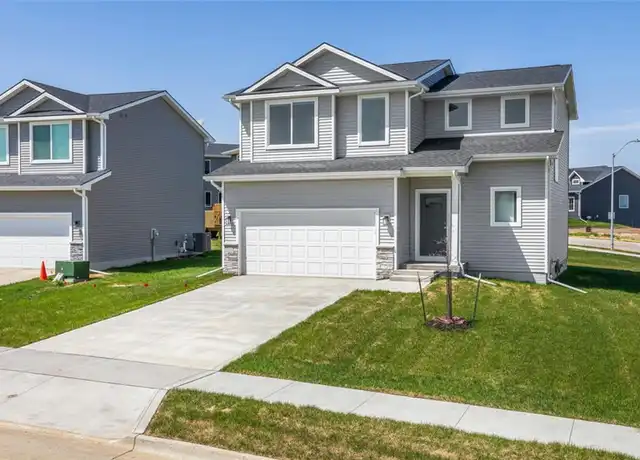 Property at 16605 Oakwood Dr, Urbandale, IA, 50323, 3 beds, 2.5 baths, [object Object]