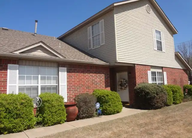 Property at 2402 Jeremiah Pl, Fayetteville, AR, 72704, 3 beds, 2 baths, [object Object]