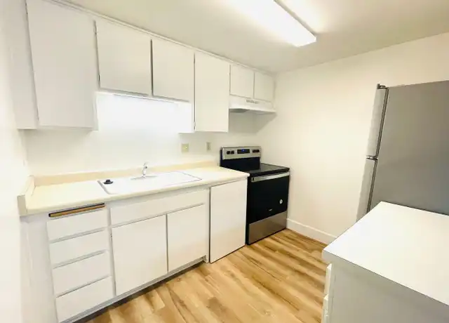 Property at 138 S Mill St Unit 18, Santa Paula, CA, 93060, 1 bed, 1 bath, [object Object]
