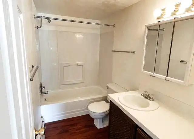 Property at 1719 Pine Cliff Dr Unit 305, Rawlins, WY, 82301, 1 bed, 1 bath, [object Object]