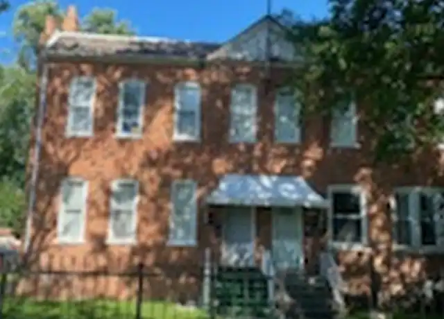 Property at 10501 S Corliss Ave Unit 1st Floor, Chicago, IL, 60628, 2 beds, 1 bath, [object Object]