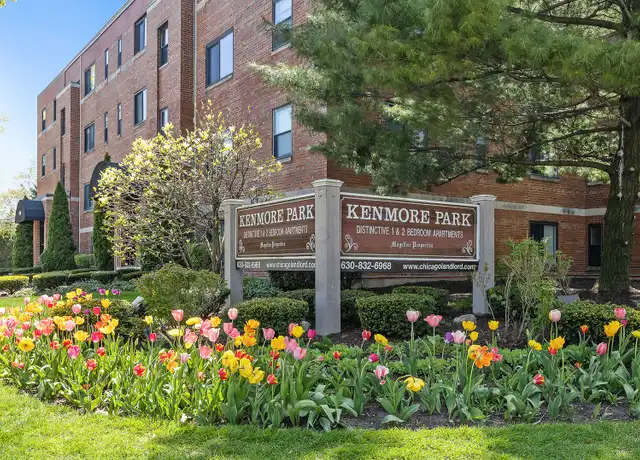 Property at 119 S Kenmore Ave Unit 13-210E, Elmhurst, IL, 60126, 2 beds, 1 bath, [object Object]