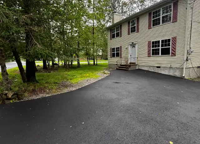 Property at 6586 Linden Dr, Tobyhanna, PA, 18466, 4 beds, 1.5 baths, [object Object]