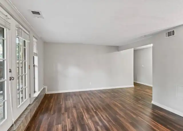 Property at 4727 Jarboe St, Kansas City, MO, 64112, 2 beds, 2 baths, [object Object]