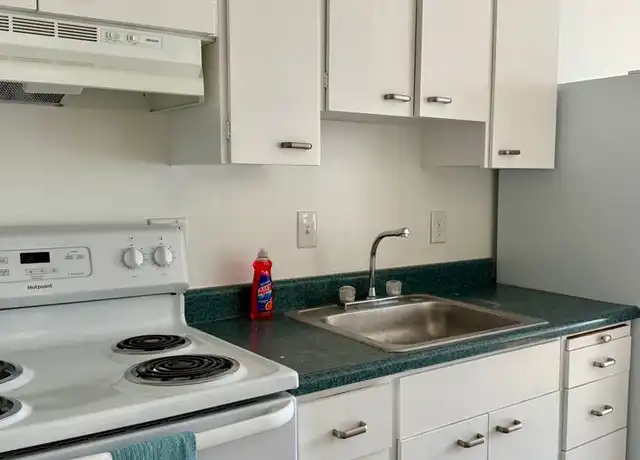 Property at 606 Mill Ave S Unit 05, Renton, WA, 98057, 1 bed, 1 bath, [object Object]
