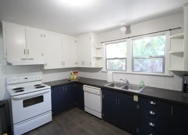Property at 759 NE Revere Ave, Bend, OR, 97701, 2 beds, 1 bath, [object Object]