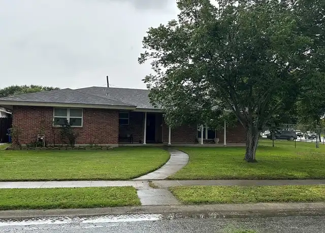 Property at 133 Fulton Pl, Portland, TX, 78374, 4 beds, 3 baths, [object Object]