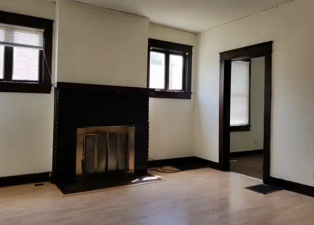 Property at 408 E Cottage Grove Ave, Bloomington, IN, 47408, 5 beds, 2.5 baths, [object Object]