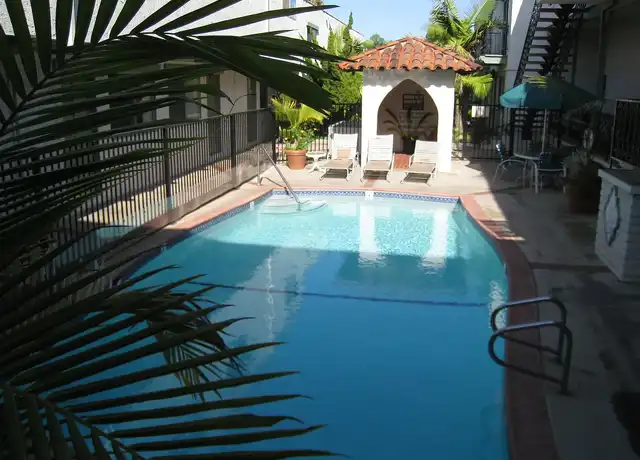 Property at 1900 Dufour Ave, Redondo Beach, CA, 90278, 2-3 beds, 1-2 bath, [object Object]
