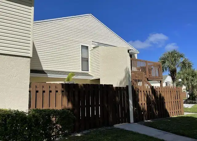 Property at 639 Executive Center Dr Unit O105, West Palm Beach, FL, 33401, 1 bed, 1 bath, [object Object]